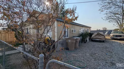 408 Powell Ln, Bakersfield, CA 93307