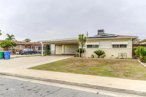 450 Atlantic Ave, Shafter, CA 93263 photo 3
