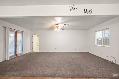 450 Atlantic Ave, Shafter, CA 93263 photo 8