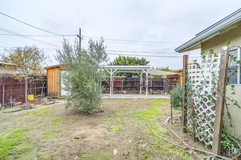 450 Atlantic Ave, Shafter, CA 93263 photo 25