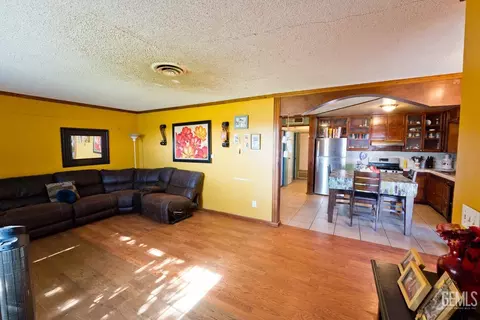 Other - 18695 Beech Ave, Shafter, CA 93263 photo 4 of 7