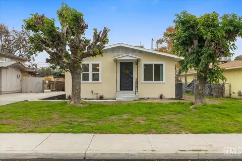 300 A St, Bakersfield, CA 93304