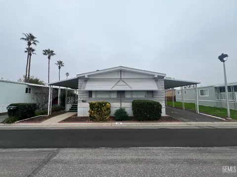 4401 Hughes Ln #106, Bakersfield, CA 93304
