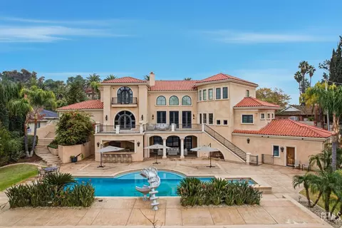 4275 Country Club Dr, Bakersfield, CA 93306