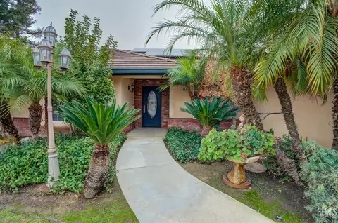 4908 Laurel Springs Dr, Bakersfield, CA 93308