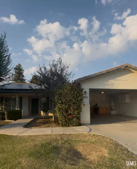 10110 Salerosa Ct, Bakersfield, CA 93312