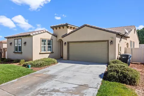 1309 Clasico Dr, Tehachapi, CA 93561 photo 2