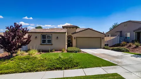 1309 Clasico Dr, Tehachapi, CA 93561 photo 4