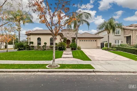 2502 Edingal Dr, Bakersfield, CA 93311