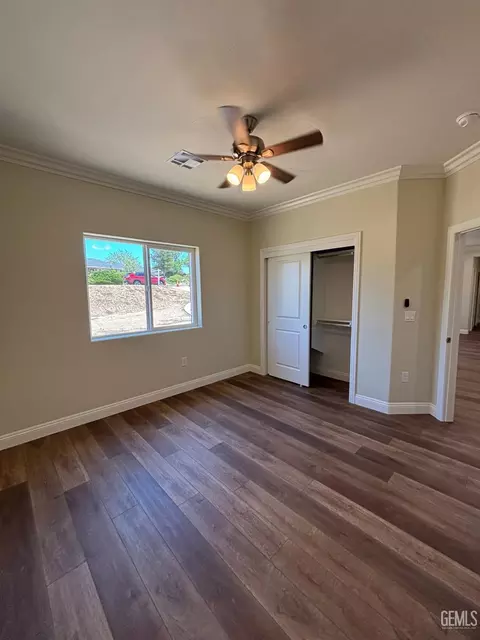 Bedroom - 21831 San Gabriel Dr, Tehachapi, CA 93561 photo 4 of 5