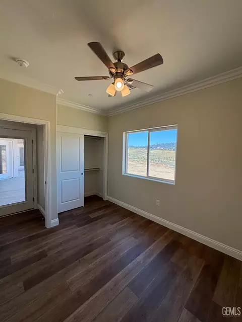 Bedroom - 21831 San Gabriel Dr, Tehachapi, CA 93561 photo 1 of 5