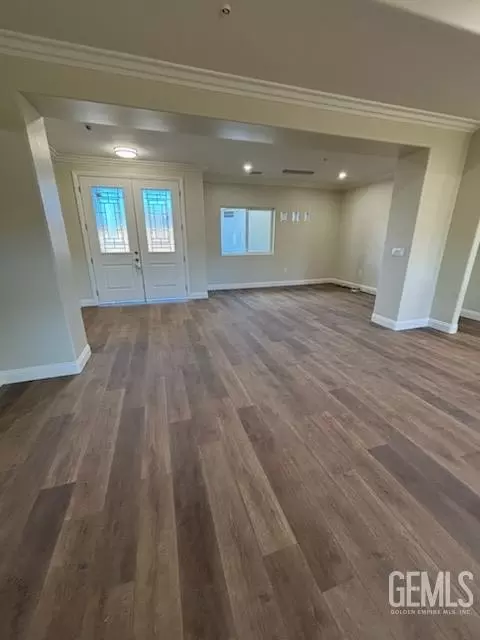 Living - 21831 San Gabriel Dr, Tehachapi, CA 93561 photo 1 of 2