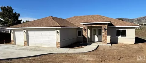 21831 San Gabriel Dr, Tehachapi, CA 93561