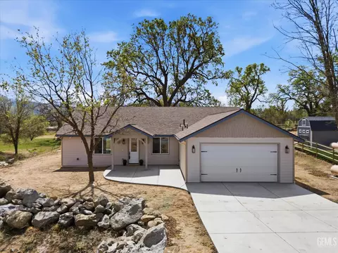 Exterior - 28840 Birkdale Ct, Tehachapi, CA 93561 photo 1 of 9