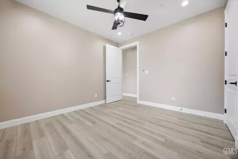 Bedroom - 28840 Birkdale Ct, Tehachapi, CA 93561 photo 4 of 4