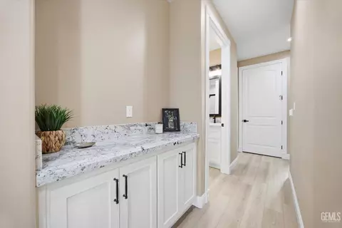 Entry Way - 28840 Birkdale Ct, Tehachapi, CA 93561 photo 1 of 2