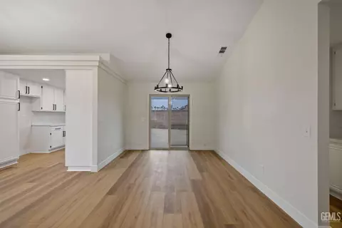 6903 Vanilla Ct, Bakersfield, CA 93313 photo 15