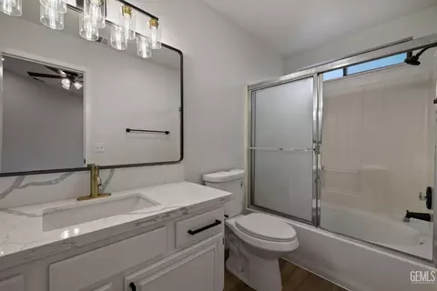 6903 Vanilla Ct, Bakersfield, CA 93313 photo 32