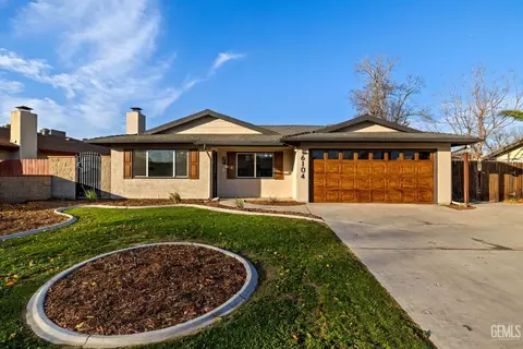 6104 Cumin Ln, Bakersfield, CA 93309