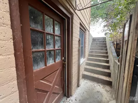 Other - 306 B St, Taft, CA 93268 photo 4 of 11