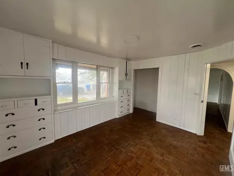 Bedroom - 306 B St, Taft, CA 93268 photo 2 of 9