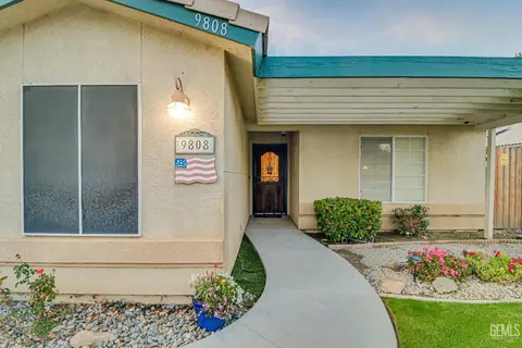 9808 Blackfoot Dr, Bakersfield, CA 93312