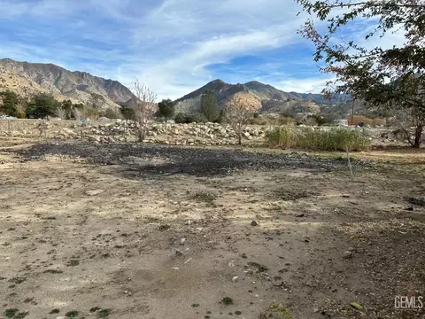 2734 Commercial Ave, Mountain Mesa, CA 93240