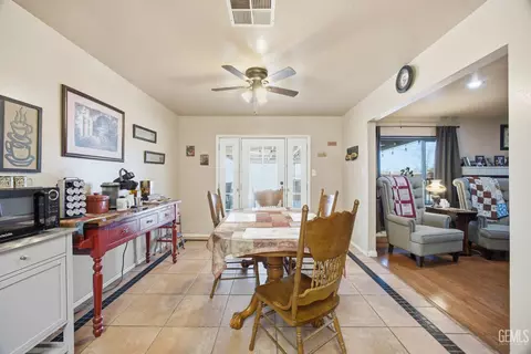 202 E Warren St, Taft, CA 93268 photo 14