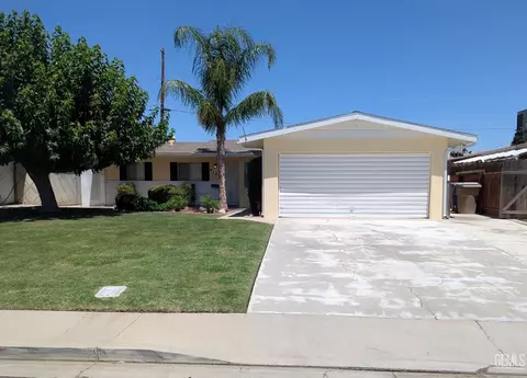 912 Monna Ave, Bakersfield, CA 93308