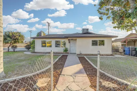 2229 Lucky St, Bakersfield, CA 93307