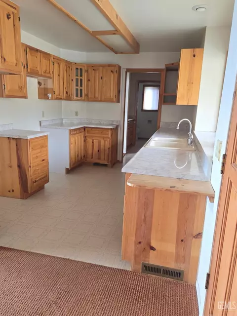 9656 Glacier Gulch Rd, Weldon, CA 93283 photo 4