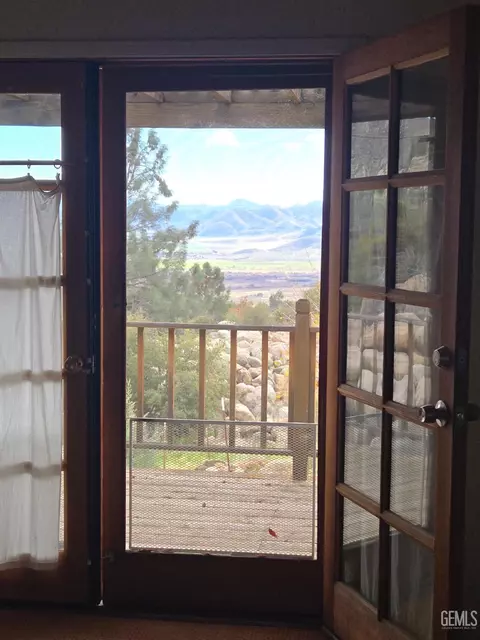 9656 Glacier Gulch Rd, Weldon, CA 93283 photo 17