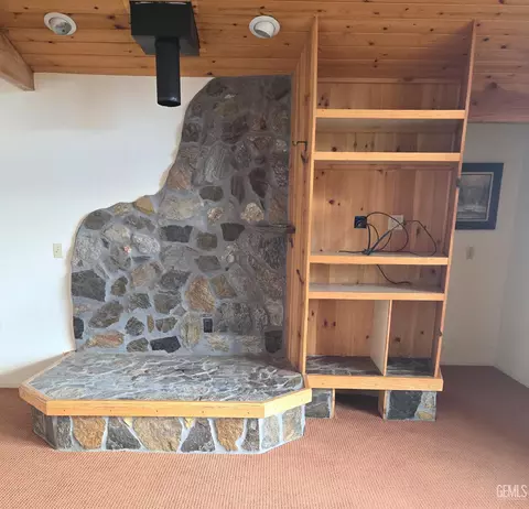 9656 Glacier Gulch Rd, Weldon, CA 93283 photo 8