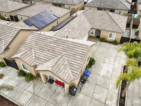 8607 Grandy St, Bakersfield, CA 93314