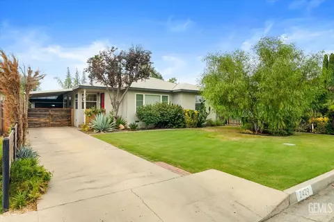 2429 C St, Bakersfield, CA 93301