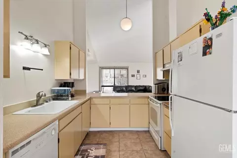 2 Village Ln, Tehachapi, CA 93561 photo 13