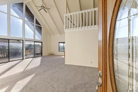 Entry Way - 23941 Jacaranda Dr, Tehachapi, CA 93561 photo 1 of 1