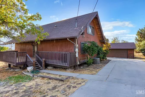 Other - 23941 Jacaranda Dr, Tehachapi, CA 93561 photo 9 of 11