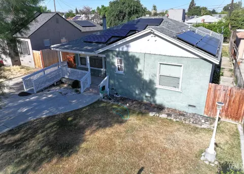 101 Oakdale Dr, Bakersfield, CA 93309