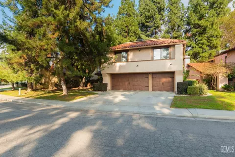 4131 Pinewood Lake Dr, Bakersfield, CA 93309