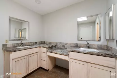 3717 Abbott Dr, Bakersfield, CA 93312 photo 15