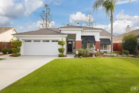 310 Lewisham St, Bakersfield, CA 93311