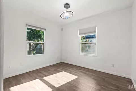 Bedroom - 416 Beech St, Bakersfield, CA 93304 photo 1 of 2