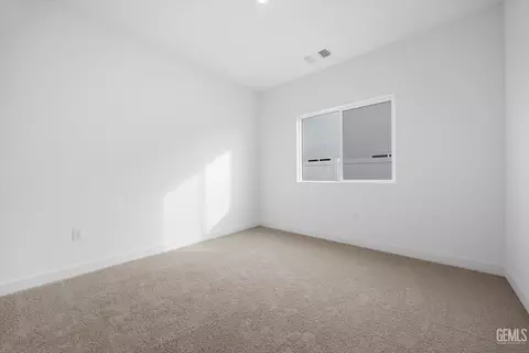 Bedroom - 7014 Orchard View Dr, Bakersfield, CA 93314 photo 3 of 9