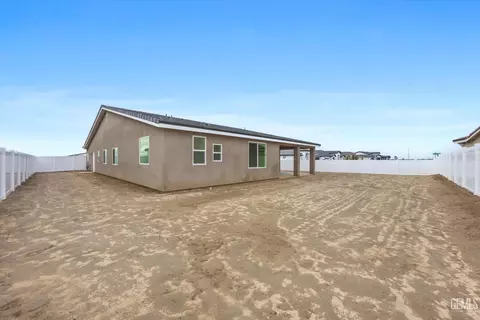 Exterior - 7014 Orchard View Dr, Bakersfield, CA 93314 photo 8 of 8