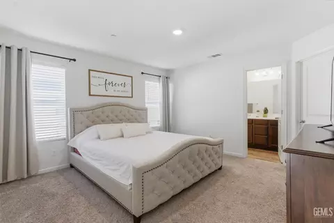 5828 Commonwealth Ave, Bakersfield, CA 93313 photo 14