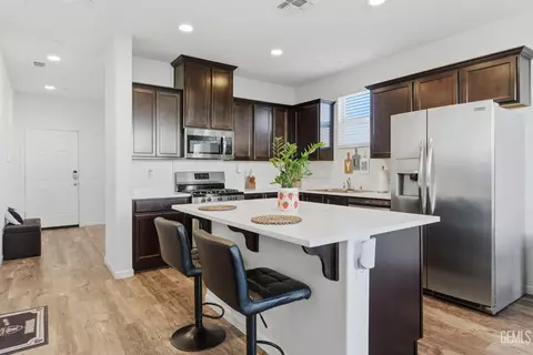 5828 Commonwealth Ave, Bakersfield, CA 93313 photo 8