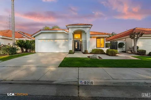 8216 Wakefield Ct, Bakersfield, CA 93311