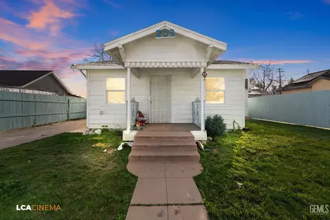 203 E Moneta Ave, Bakersfield, CA 93308