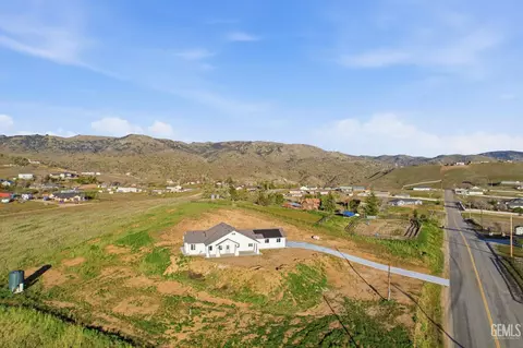 View/Area - 20381 Pinon Canyon Dr, Tehachapi, CA 93561 photo 1 of 2